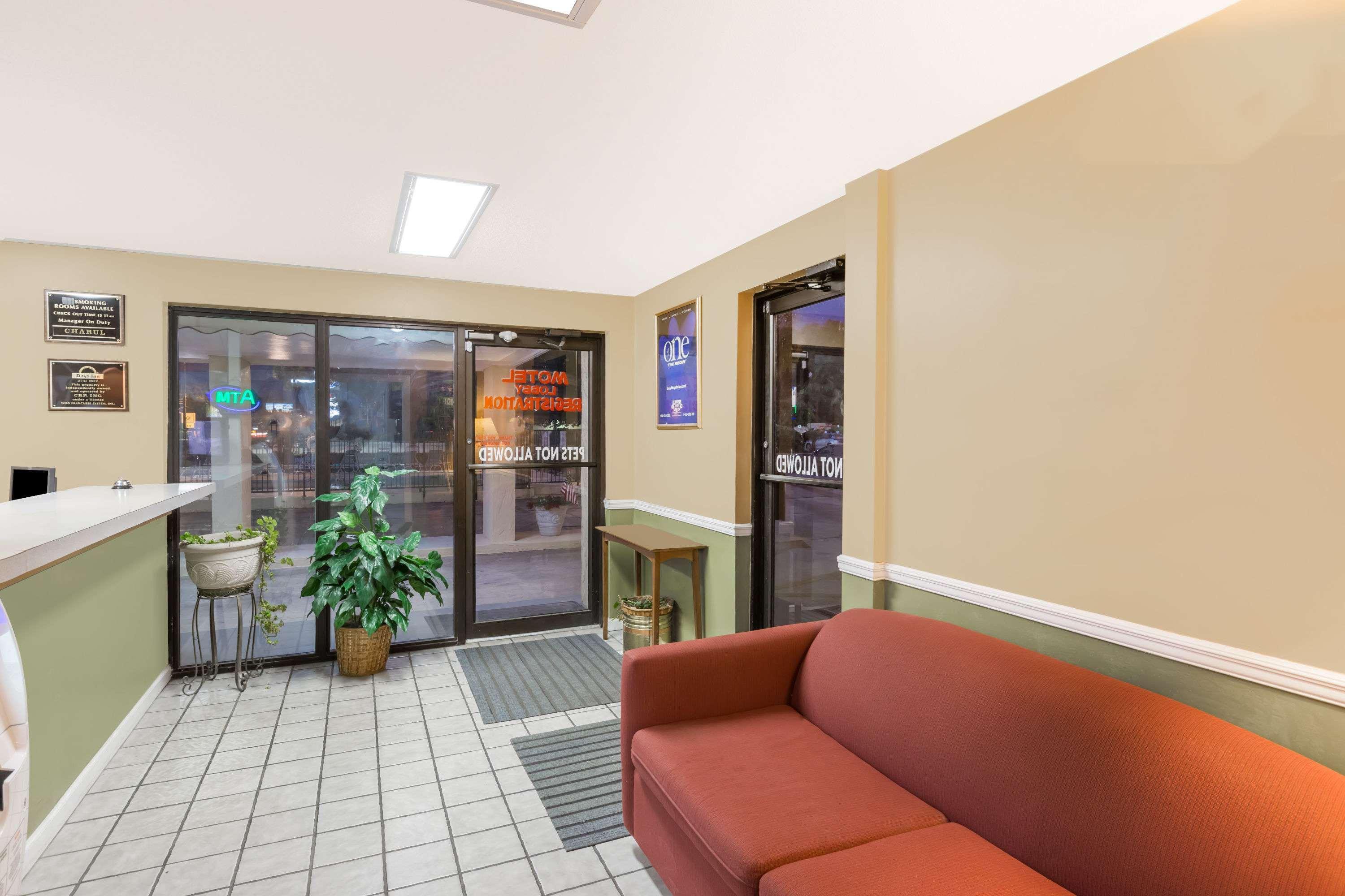 Days Inn By Wyndham Little River Buitenkant foto